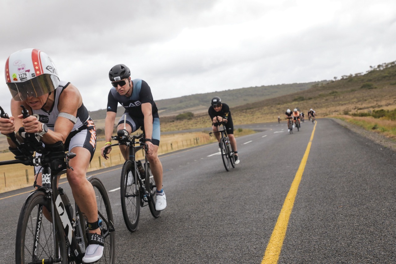 Section vélo dynamique sur Half Ironman coachée par WTS triathlon.