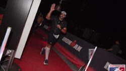 Adyl Melhoui termine la dernière partie course à pied de son premier Ironman.